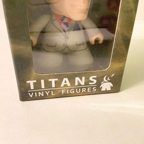 2015 Breaking Bad Titans Vinyl Figure Saul Goodman  Nerd Block Exclusive - Picture 10 of 11